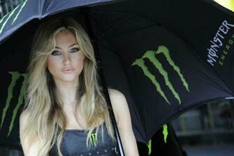 Top Grid Girls In The Wallpaper