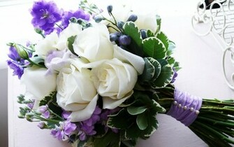 Beautiful White Rose Flower Bouquet Wallpaper Image