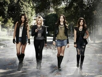 Pretty Little Liars Wallpaper