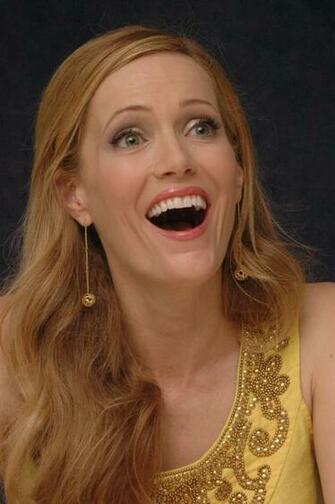 Leslie Mann HD Wallpaper For Desktop