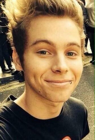 Luke Hemmings Image Wallpaper And Background Photos