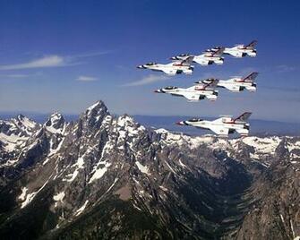 Seis Thunderbirds Wallpaper