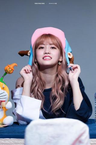 Momo Kpop Girls Hirai