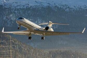 The Gulfstream G550 Landing Gear Retracted Aircraft Wallpaper