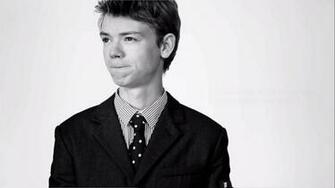 Thomas Brodie Sangster HD Desktop Wallpaper 7wallpaper Net