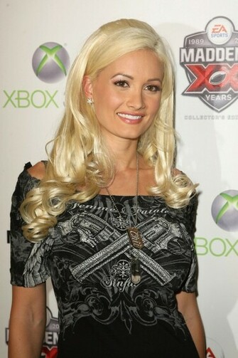 Fashion Holly Madison Wallpaper