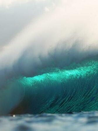 Big Surfing Ocean Waves Hawaii iPad iPhone HD Wallpaper