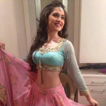 Sanjeeda Sheikh Beautiful HD Wallpaper Online
