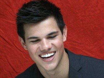 Taylor Lautner Wallpaper