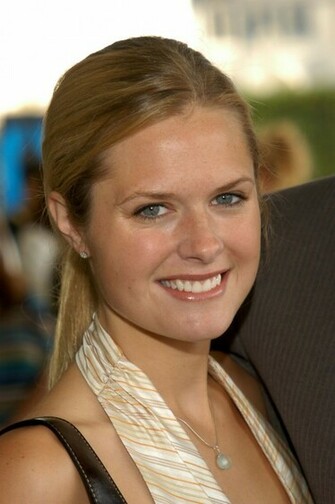 Maggie Lawson Photos Tv Series Posters And Cast