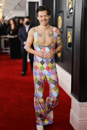 Grammys Harry Styles Taylor Swift Lizzo And More Looks