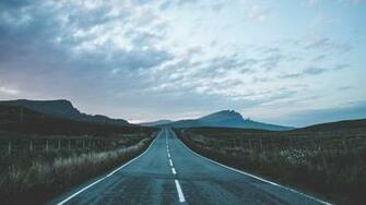 Wallpaper Road Marking Mountains Portree