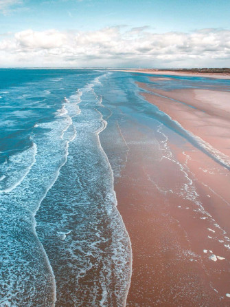 Cute Summer Beach Wide Shot Wallpaper