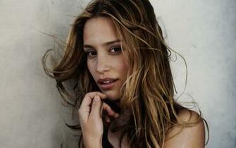 Piper Perabo Wallpaper High Quality
