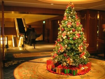 Christmas Tree Best Desktop Wallpaper Background