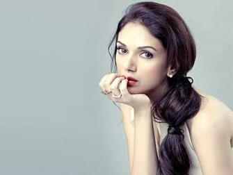Aditi Rao Hydari Hq Wallpaper