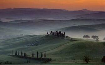 Tuscany Wallpaper