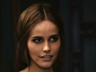 Isabel Lucas Desktop Wallpaper For HD Widescreen