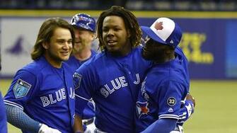 Vladimir Guerrero Jr Hits Incredible Walk Off Home Run In Montreal