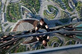 Tom Cruise HD Wallpaper Background Image