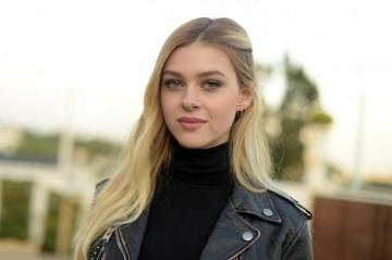 Nicola Peltz Celebrity Widescreen Wallpaper