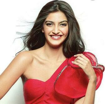 Hot Wallpaper Photo Santabanta
