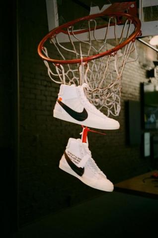 The End Chaussures De Sport Mode Photographie R Tro Art