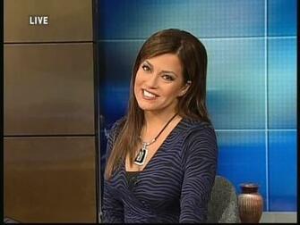 Robin Meade Waves Image Picture Code