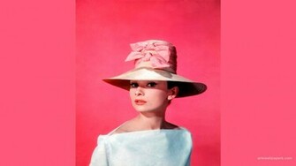 Vogue Wallpaper Cover Art Fashion Desktop
