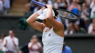 Ashleigh Barty Hintergrund Wallpaper