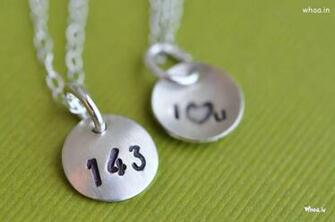 Love U And Writable In Silver Locket Wallpaper