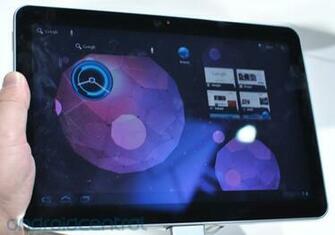 Hands On With The Inch Samsung Galaxy Tab Android