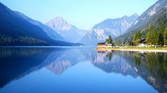 4k Wallpaper Lake