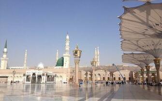 New Cool Live Wallpaper With Pictures Of Masjid Nabawi