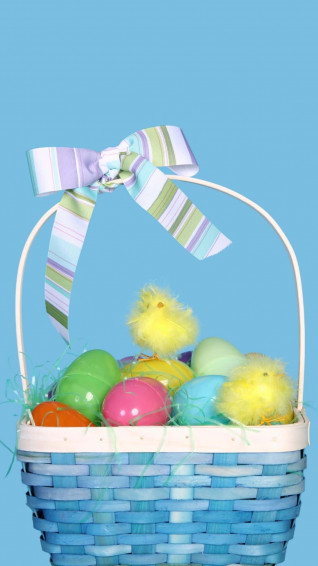 Add A Touch Of Spring With An Easter Basket Wallpaper
