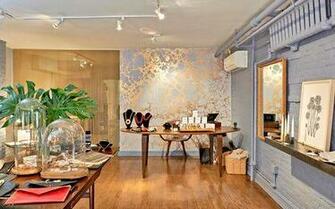 Calico Wallpaper At Rosanne Pugliese S Brooklyn Brownstone Jewelry
