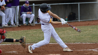Baseball Splits Pair Of Nacc Games With Iit In Saturday Slugfest
