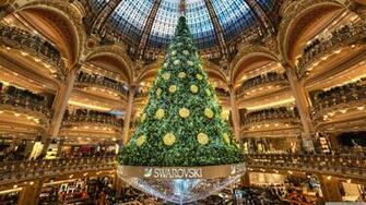 Paris Christmas Wallpaper At Wallpaperbro