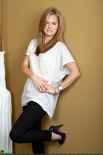 Maggie Lawson Image Pictures Photos Icons And Wallpaper Ravepad