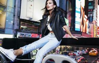 Wallpaper Pose Model Actress Hair Emily Ratajkowski