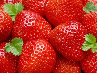 The Strawberry Wallpaper Desktop