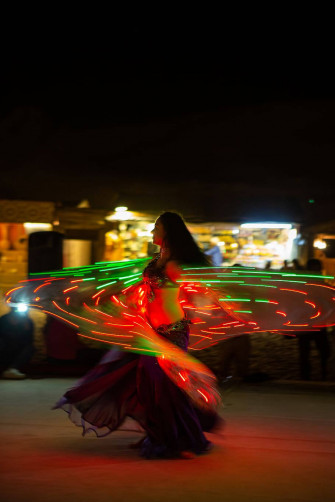 Dance Pose Belly Dancer Wallpaper