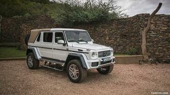 Mercedes Maybach G Landaulet Front Three Quarter HD