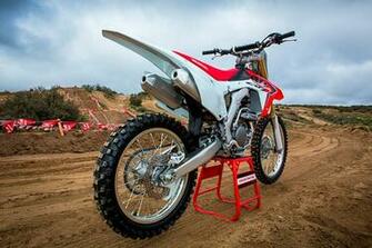 Honda Crf R Pics Specs And Information Onlymotorbikes