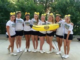 Cheerleaders Get Uca Banana Award New Life Academy