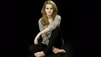Newest HD Pics Of Hollywood Star Emma Watson