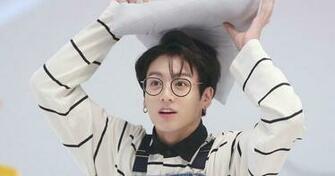 Bts Jungkook Girlfriends Net Worth Pre Debut Abs Age Wikifamous