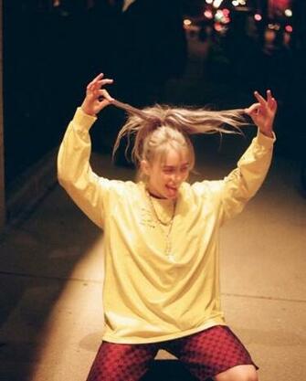 Billie Eilish Wallpaper Top Background