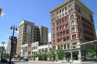 Broadway Avenue In Detroit Michigan City Wallpaper