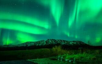 Green Stars Mountains Wallpaper